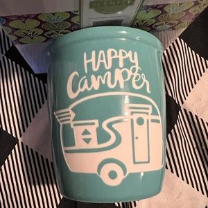 Scentsy Happy Camper Warmer